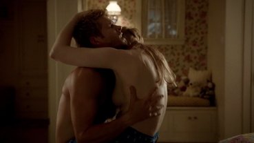 Дебора Энн Уолл