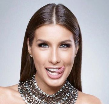 Кэти Топурия