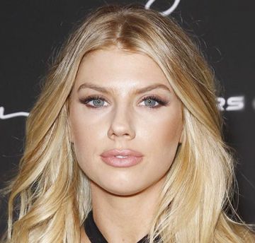 Шарлотта Маккинни