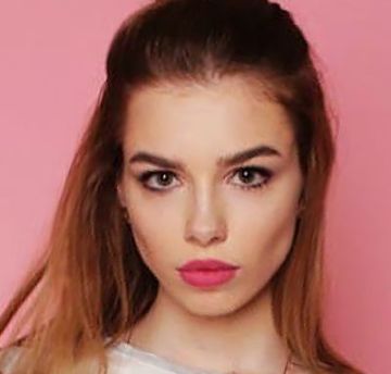 Полина Савекина