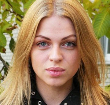 Яна Глущенко