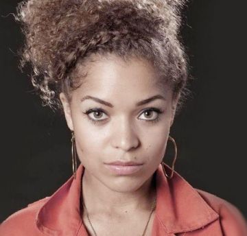 Антония Томас