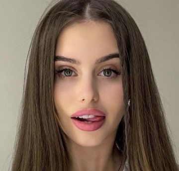 Илона Коринец