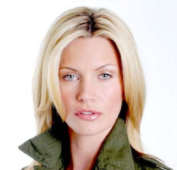 Наташа Хенстридж